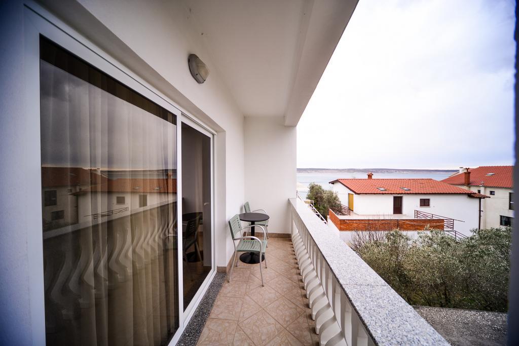Apartments Dalmacija Starigrad Paklenica Habitación foto